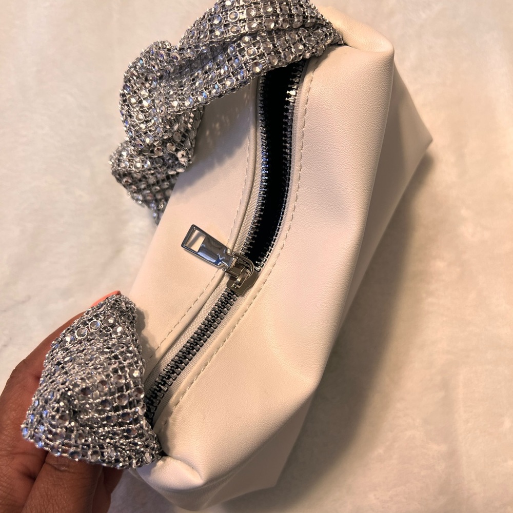 Small dressy bag
